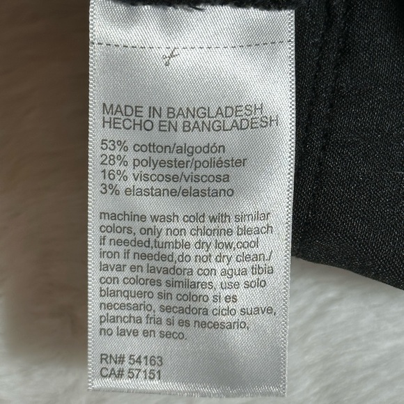 DKNY Jeans Bermuda Convertible Roll Cuff Shorts - Picture 7 of 10